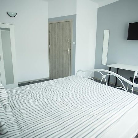 Moonriver Inn Varsó Kültér fotó