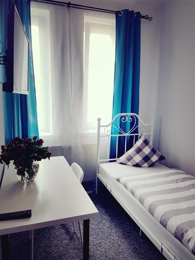 Moonriver Inn Varsó Kültér fotó