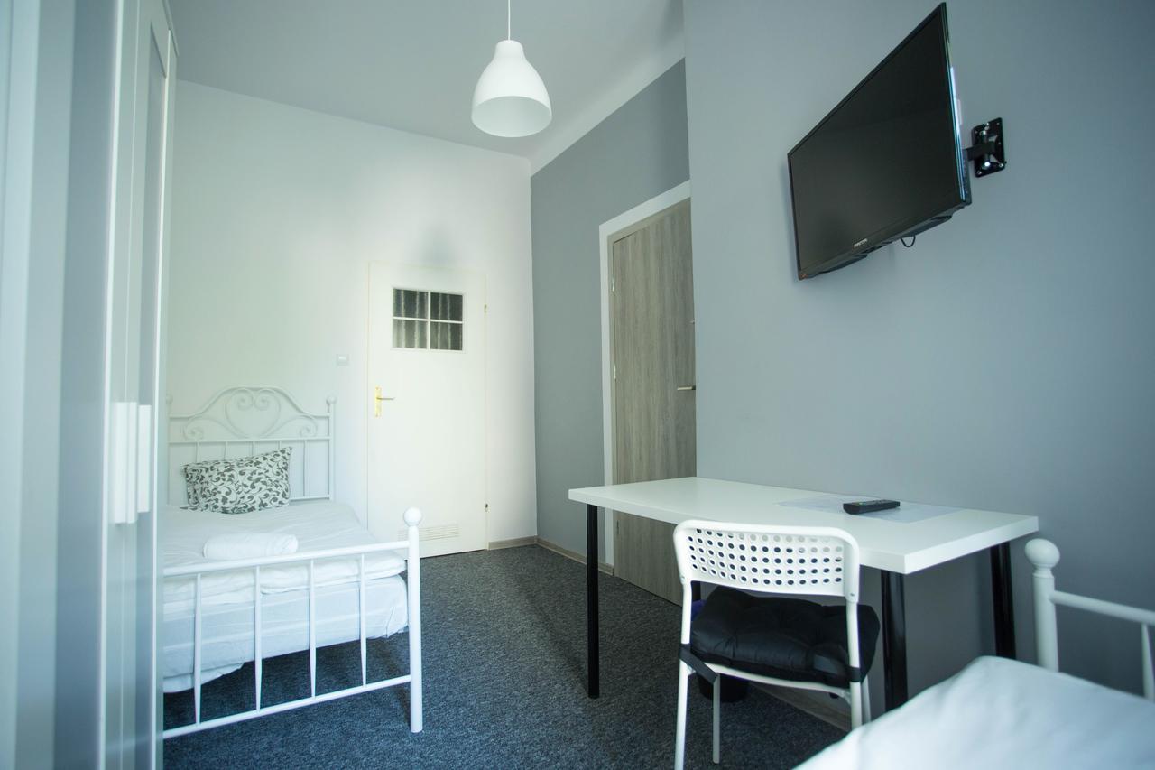 Moonriver Inn Varsó Kültér fotó