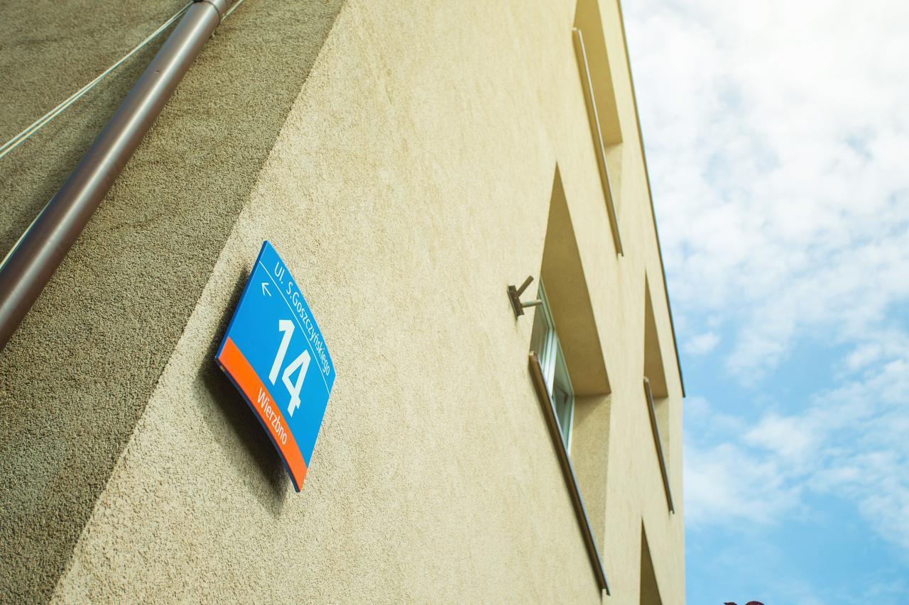 Moonriver Inn Varsó Kültér fotó